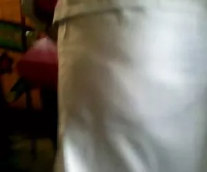 Boso ver videos porno de nalgonas en la parada de autobús