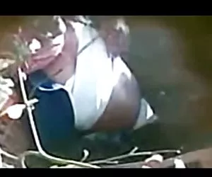 Indonesio videos d porno - hijab chica tener sexo al aire libre
