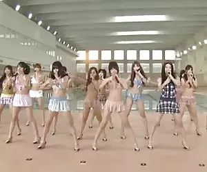 Vide0s xxx akb48 en bikini